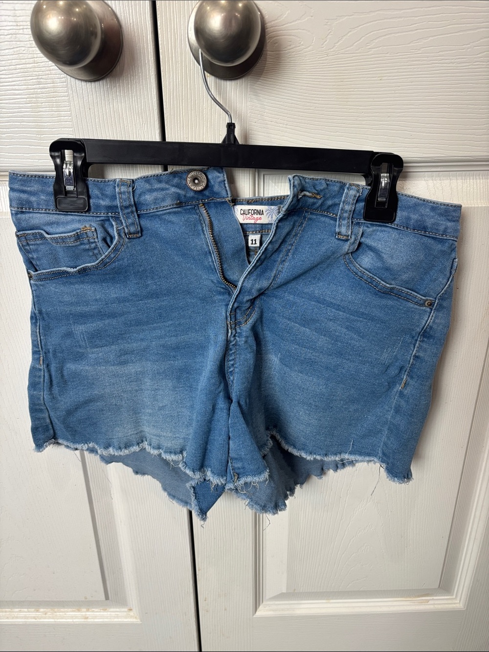 California Vintage Blue Denim Frayed Hem Junior’s Shorts